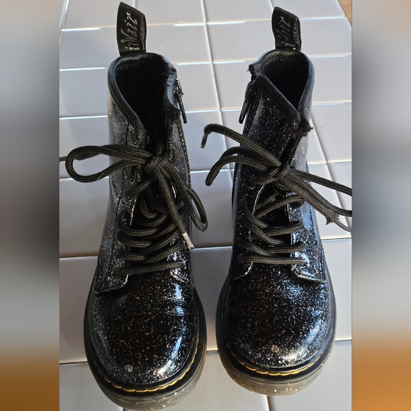 Dr. Martens• 1460 J Child Glitter Lace Up Combat Boot. Sz 12 - Picture 2 of 10